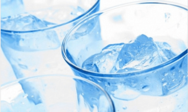 Γιατί κάνει κακό στην υγεία να πίνουμε κρύο νερό;