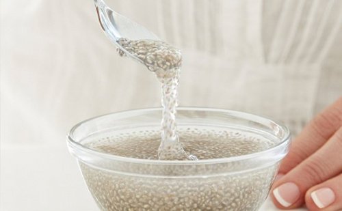 Οφέλη από το τζελ των σπόρων chia και πώς να το φτιάξετε