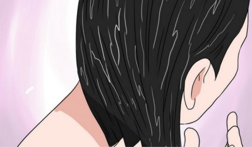 Πώς βοηθά το λάδι καρύδας τα μαλλιά σας