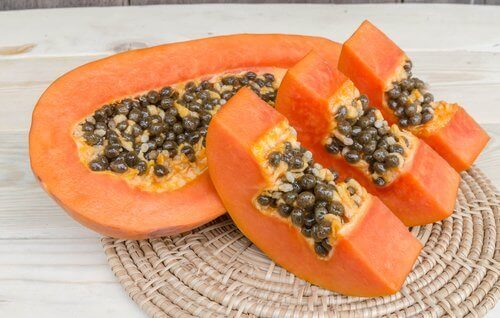 Πώς να αφαιρέσετε τις τρίχες του προσώπου με φυσικό τρόπο
