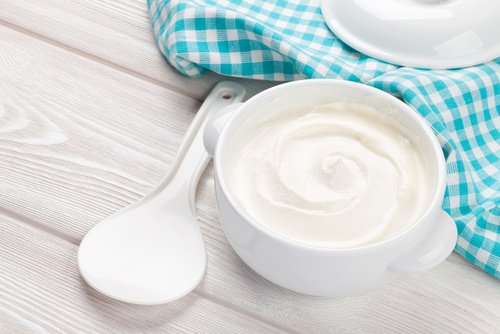 Συνταγή για σπιτικό φυσικό γιαούρτι! Είναι πανεύκολο.