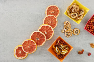 Πώς να φτιάξετε και να χαρείτε τον δικό σας ηλιακό αφυγραντήρα τροφίμων