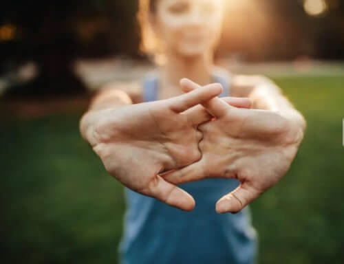 5 απλές ασκήσεις για να κάψετε το λίπος