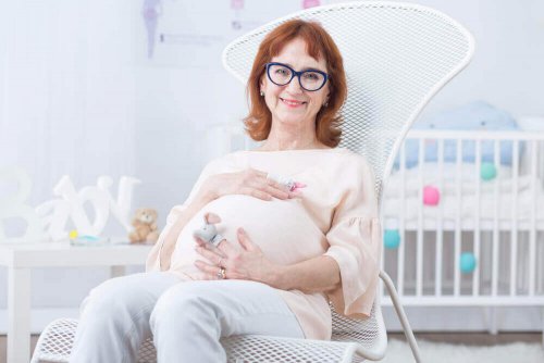 Τι να προσέξετε αν θέλετε να γίνετε μαμά μετά τα 35