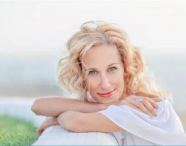 8 Συμβουλές για τη φροντίδα του δέρματος στην εμμηνόπαυση