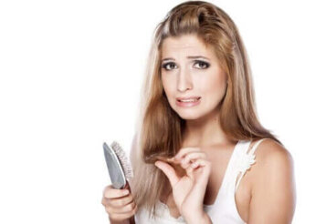 Καταπολεμήστε την τριχόπτωση με αυτές τις 7 τροφές