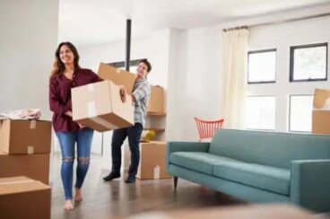 Πώς να μετακομίσετε μαζί χωρίς να τρελαθείτε