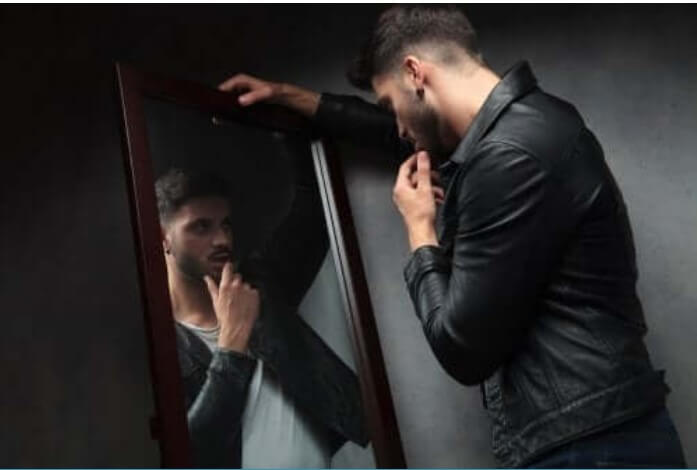 10 σημάδια ότι βγαίνετε με ένα νάρκισσο