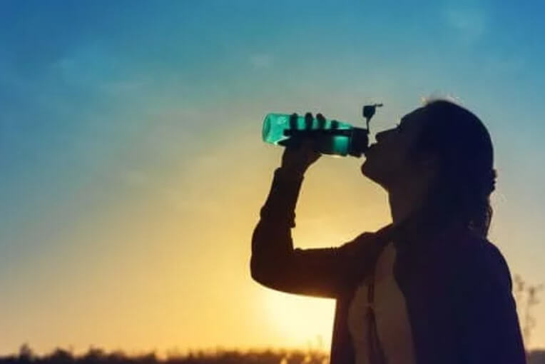 Κόλπα για να αντιμετωπίσετε τον καύσωνα