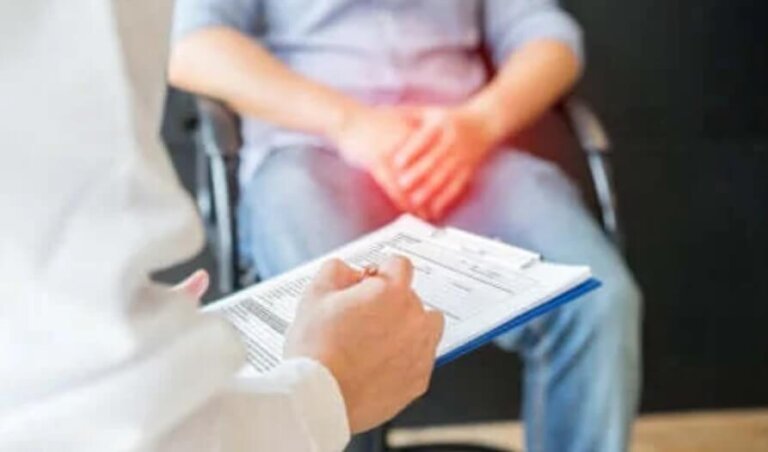Γιατί πονάει τόσο πολύ ένα χτύπημα στους όρχεις;
