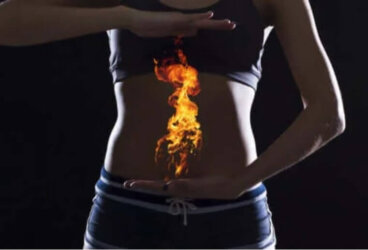 Τι προκαλεί την παλινδρόμηση οξέος και τι είναι;