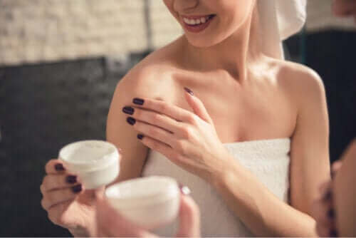 Ρεσβερατρόλη: 10 πιθανές επιδράσεις της στο δέρμα