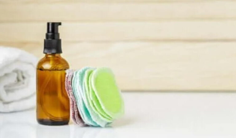 DIY επαναχρησιμοποιήσιμα μαξιλάρια αφαίρεσης μακιγιάζ