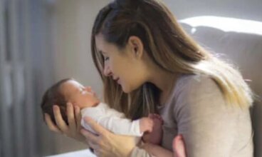 Συμβουλές για την τόνωση της οπτικής ικανότητας ενός μωρού