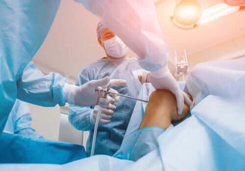 Αρθροσκόπηση για τις κακώσεις των αρθρώσεων