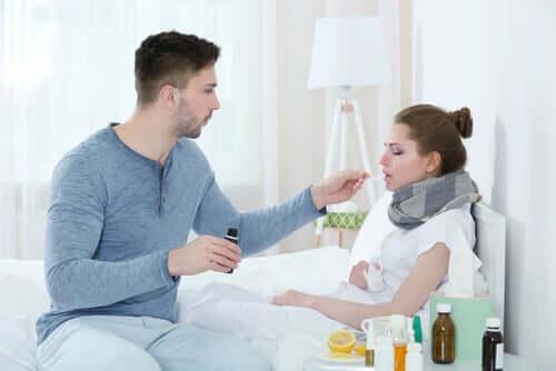 Τι ακριβώς είναι το σιρόπι βήχα Robitussin;