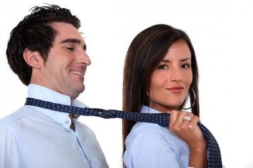 Πώς να εκπλήξετε τον σύντροφό σας στο κρεβάτι