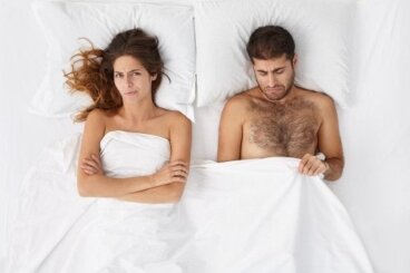 4 κόλπα για να διατηρήσετε τη στύση σας στο σεξ