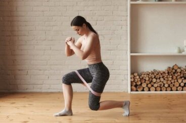 Πώς να δυναμώσετε και να τονώσετε τα πόδια σας