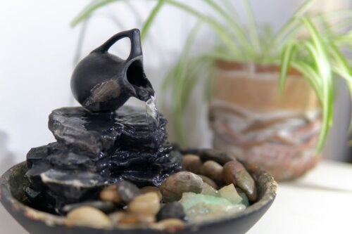 Πού να τοποθετήσετε ένα σιντριβάνι σύμφωνα με το Φενγκ Σούι