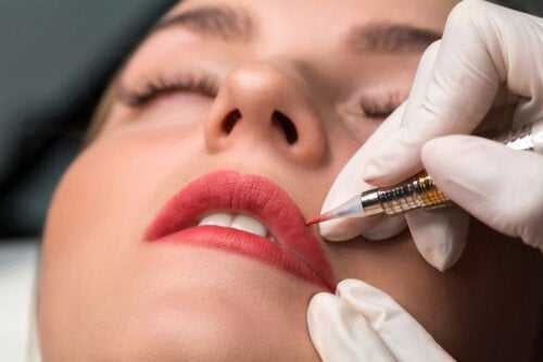 Lip Blushing: Μια μοντέρνα τεχνική για τα χείλη
