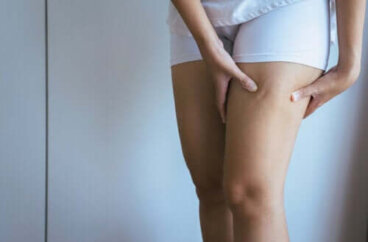 6 ασκήσεις για την καταπολέμηση των πλαδαρών ποδιών