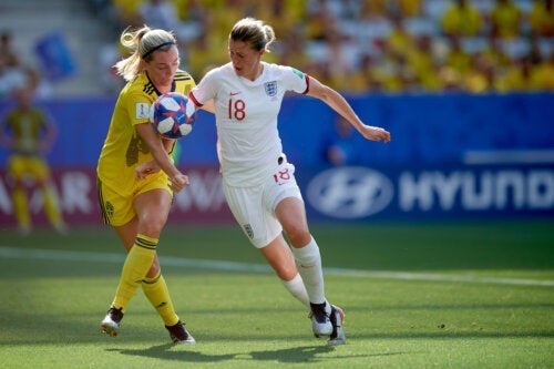 EUROCUP Γυναικών: Γυναίκες ποδοσφαιρίστριες τραβούν την προσοχή