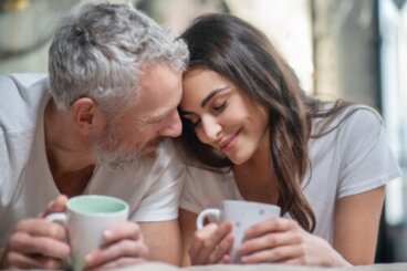 Όταν ο σύντροφος είναι μεγαλύτερος και η οικογένεια αντιδρά