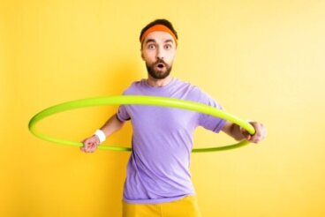 Χούλα Χουπ με βάρη: Η νέα τάση του TikTok