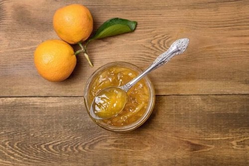 Πώς να φτιάξετε μαρμελάδα εσπεριδοειδών με λίγη ζάχαρη