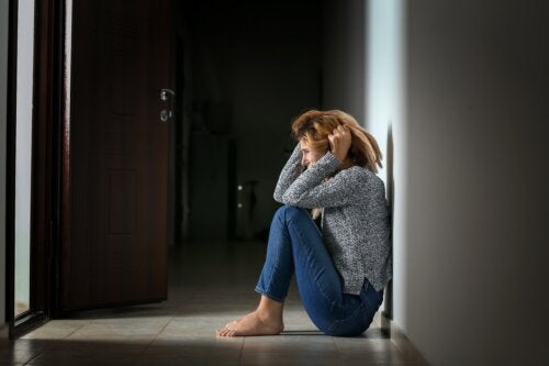 Πρώιμα συμπτώματα της ψύχωσης που πρέπει να γνωρίζετε
