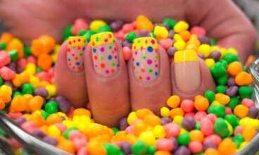 Dot Nails: Η τελευταία τάση στα μινιμαλιστικά νύχια