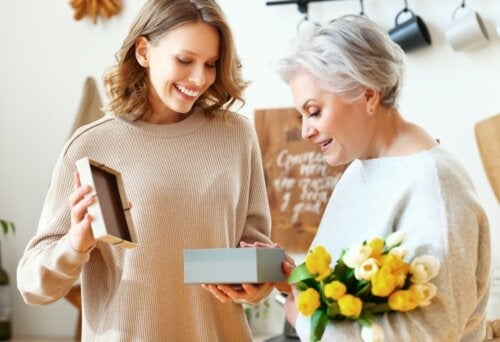 Πώς να δώσετε τα χριστουγεννιάτικα δώρα με διασκεδαστικό τρόπο