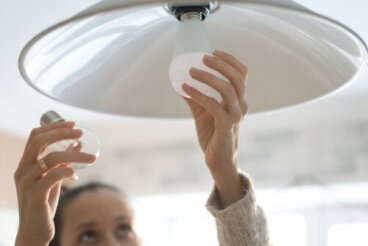 Μάθετε για τα πλεονεκτήματα της χρήσης λαμπτήρων LED