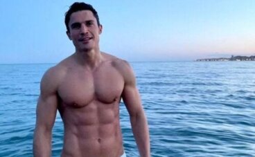 4 ασκήσεις για να αποκτήσετε τους θωρακικούς μυς του Álex González