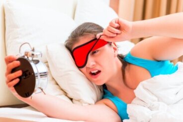 10 μύθοι για τον ύπνο που πρέπει να σταματήσετε να πιστεύετε