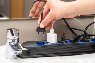 6 λάθη που πρέπει να αποφύγετε όταν χρησιμοποιείτε πολύπριζα