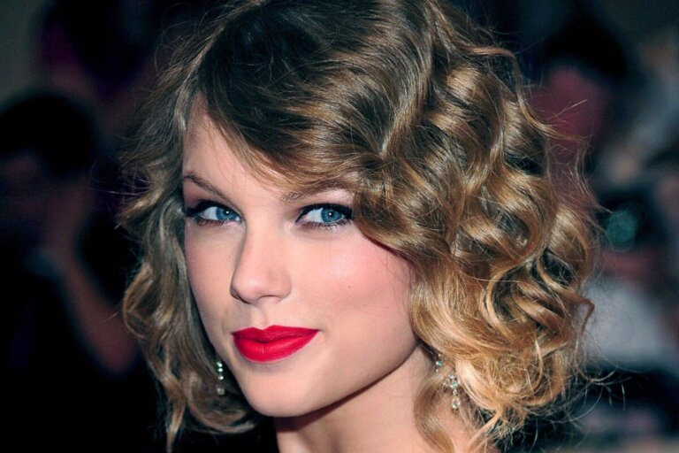 Έχετε κοντά κυματιστά μαλλιά; Δοκιμάστε 15 μοντέρνα κουρέματα!