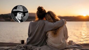 Elbert Hubbard, συγγραφέας: «Φίλος είναι αυτός που ξέρει τα πάντα για σένα και, παρ’ όλα αυτά, σε αγαπάει»